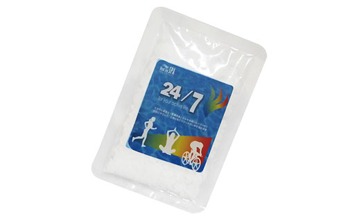 死海の塩入浴剤「24・7」Sのパッケージ大